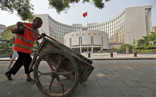 Các nước đua nhau “xả” trái phiếu kho bạc Mỹ