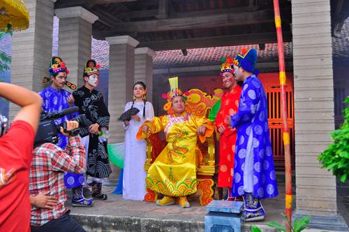 Hài Tết 2012: Điệp Viên Du Hài Ký 001