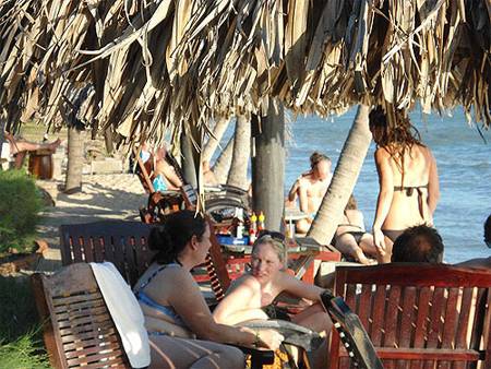 Đã đưa 131 du khách Nga về nước