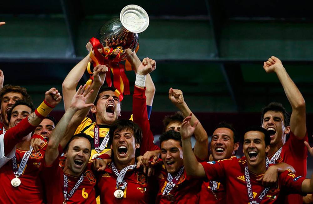 Chung kết Euro 2012 qua ảnh: 