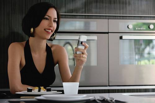 Gái quê chê gái phố vụng