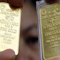 Vàng, USD đồng loạt hạ giá