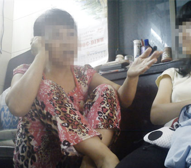 Kỳ 1: Nhộn nhịp “chợ mua bán con” và 