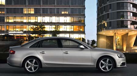 Audi A4 giá 1,5 tỷ đồng đầu tiên về Việt Nam