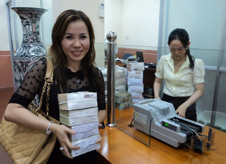 Bà Diệu Hiền đã về Việt Nam