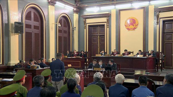 Xét xử 