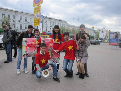 Sinh viên Việt Nam tại Ulyanovsk sẵn sàng với Festival văn hóa Việt Nam lần 1