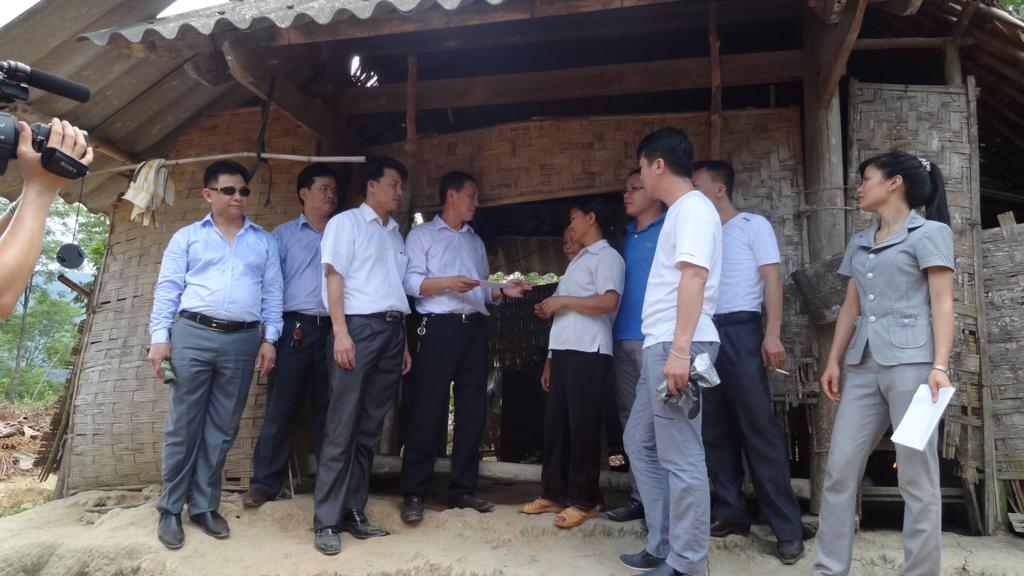 Hội đồng hương Nghệ An: Trao quà ủng hộ các gia đình nghèo, có hoàn cảnh đặc biệt khó khăn