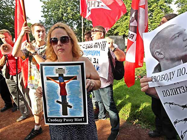 Ban nhạc Pussy Riot bị đề nghị án giam 3 năm