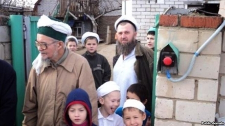 Nga: Giải thoát cho 70 người bị nhốt dưới hầm 10 năm