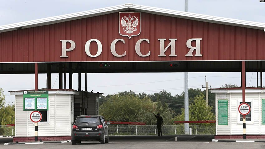 Nga chấm dứt miễn thị thực đi lại với Ukraine