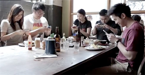 Dự báo kinh tế Việt Nam 2015 (3): Khi người ta thà mất ví hơn mất điện thoại