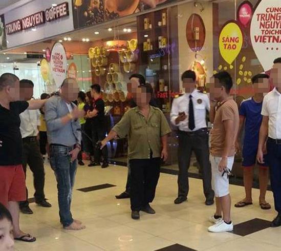 Hà Nội: Xôn xao bảo vệ dâm ô cháu bé trong siêu thị ở quận Long Biên