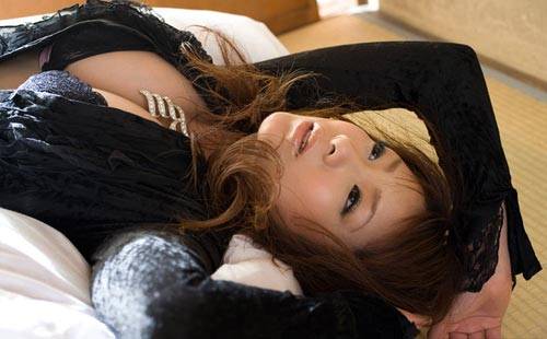 Tiểu thư bán thân bao bọc người yêu