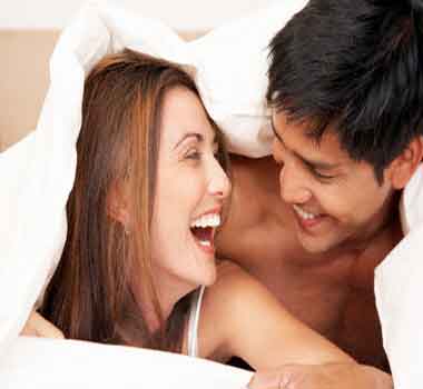 Giúp chồng dập tắt tiếng kéo gỗ