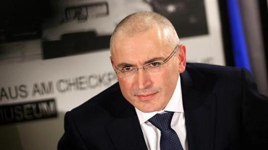 Trùm tài phiệt Nga xem xét xin tị nạn tại Anh để tránh lệnh bắt