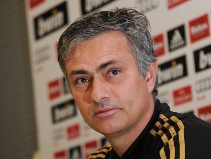 Mourinho: Họ cũng một giuộc như chúng tôi thôi