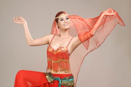 Michiyo Phạm Ngà: Trai Việt ít hiểu biết, non kém sex