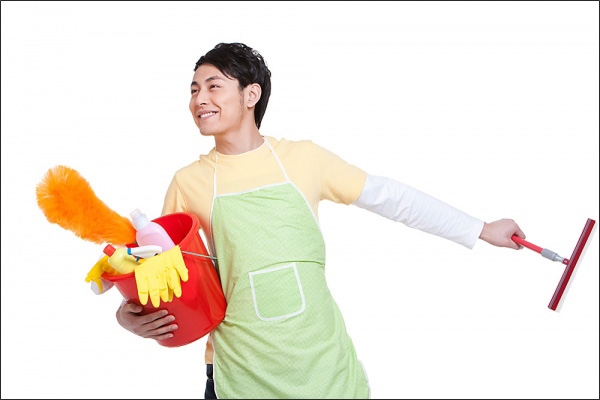 Tung chiêu “khai thác” chồng