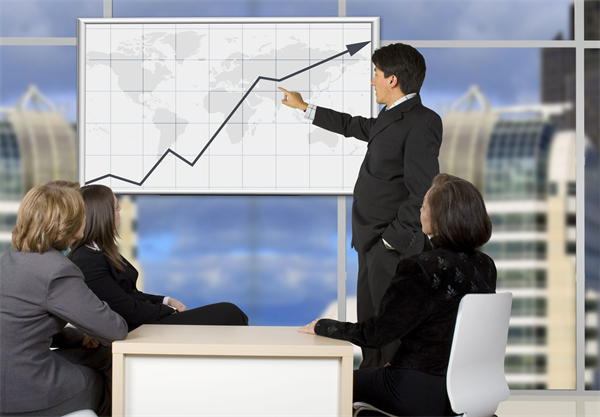 Nga: nhu cầu tiêu dùng phục hồi, nhu cầu đầu tư và sản xuất trì trệ