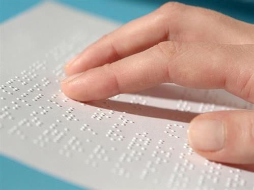 Các nhà khoa học Nga làm sách giáo khoa điện tử đầu tiên trên thế giới dành cho người mù