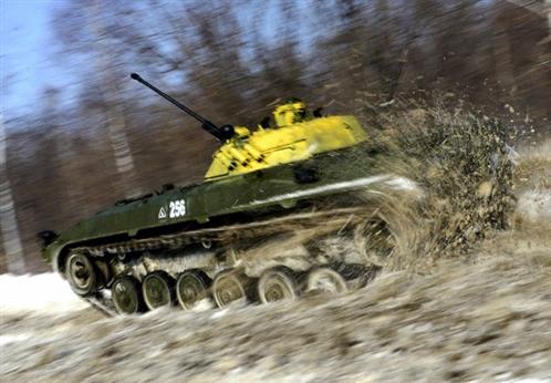 Xem 36 xe tăng Nga đọ sức tại Tank Biathlon 2015
