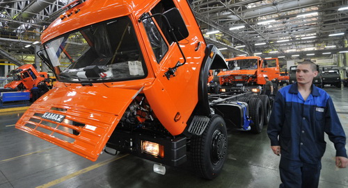 KAMAZ khoe những mô hình được ưa chuộng nhất trong lịch sử xí nghiệp (Ảnh)