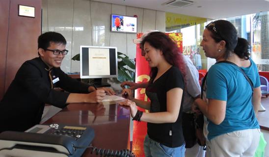 Nha Trang “cháy” phòng khách sạn ngày tết?