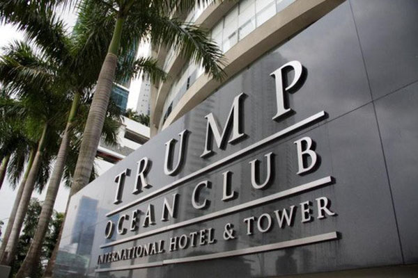 Công ty của ông Trump bị tố trốn thuế