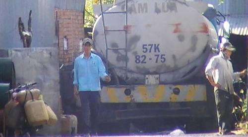 Kinh hoàng “công nghệ” xăng dỏm - Kỳ 4: Thanh tra các cửa hàng bán xăng dỏm