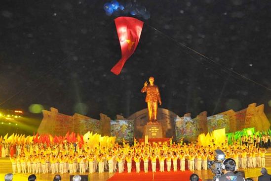 Vụ xây tượng đài 1.400 tỷ: 