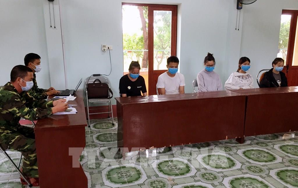 Bắt giữ 5 người Trung Quốc nhập cảnh trái phép