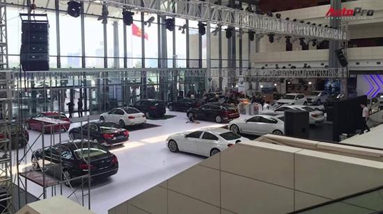 Toàn cảnh triển lãm BMW World Vietnam 2016