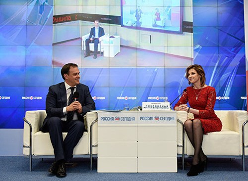 Trưởng Công tố viên Crimea xuất hiện với diện mạo mới