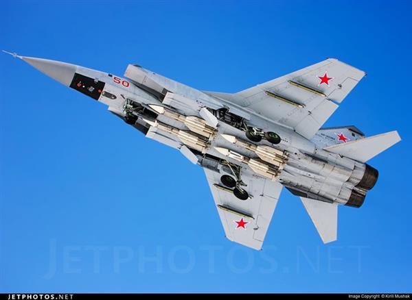 Sức mạnh đáng gờm của siêu tiêm kích “ma tốc độ” MiG-31BM
