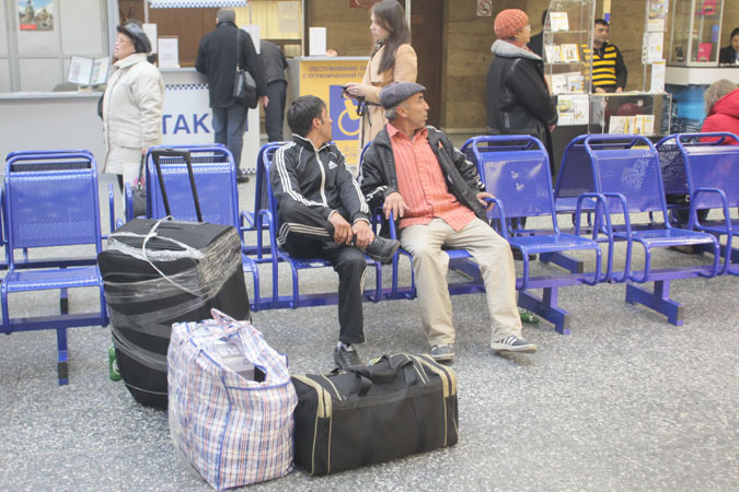 Moskva: sáng kiến thắt chặt việc cấp sổ sức khoẻ cho lao động nhập cư