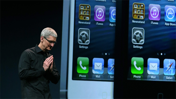 iPhone 5 bị “ném đá”