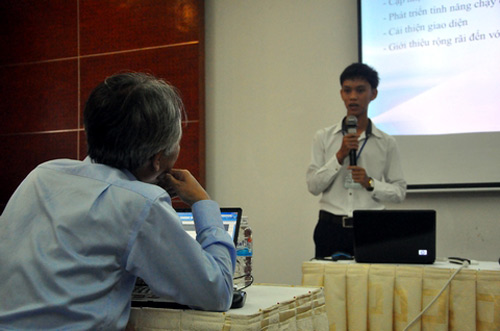 Gặp cậu bé 14 tuổi ở Hậu Giang viết phần mềm học Tiếng Anh