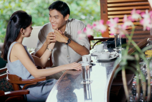 Có gia đình sao Tết vẫn cô đơn?