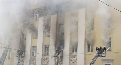 Khói đen bao trùm Bộ Quốc phòng Nga