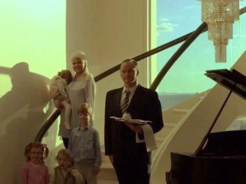 Cuộc sống nhung lụa của các vú em con nhà siêu giàu