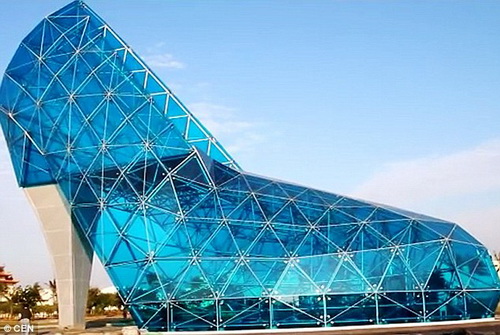 Đài Loan: Công trình kiến trúc độc đáo hình... giày cao gót