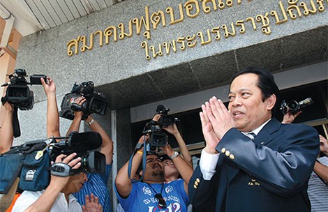 Bóng đá Thái Lan đang rúng động