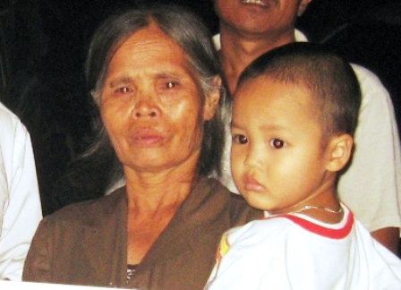 Nỗi đau người mẹ phút chốc mất 2 con