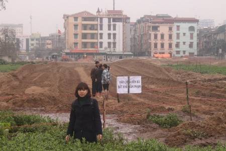 Hà Nội yêu cầu làm rõ vụ san lấp mộ tại Hoàng Liệt