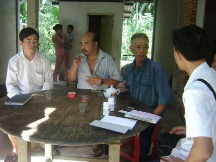 Hàng chục nông dân 'bỗng dưng' nhiễm HIV