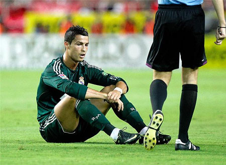 Real Madrid chưa bao giờ vô địch khi bị bỏ xa 8 điểm