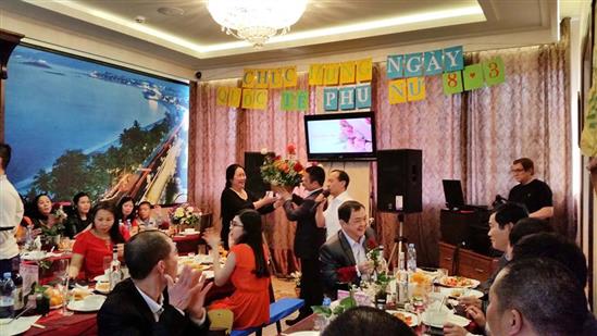Lễ kỷ niệm Ngày Quốc tế Phụ nữ 8.3  của Hội phụ nữ TP. Volgograd