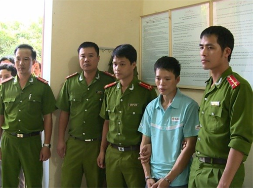 Công nhân cho phân người vào hàng xuất khẩu sang Nhật vì... phải làm việc nhiều