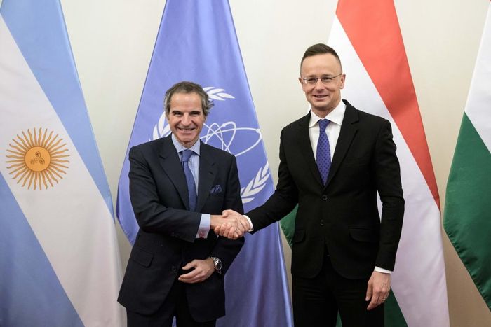 Hungary kiên quyết nói ''không'' với các lệnh trừng phạt năng lượng hạt nhân
